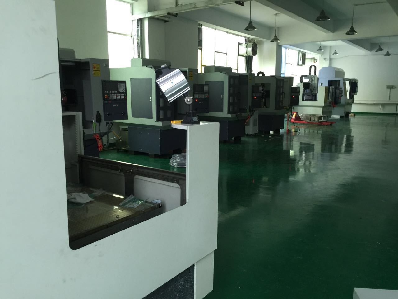 深圳精雕   CNC新車間加工樓已建好！ 產(chǎn)量預(yù)達(dá)到季度100臺